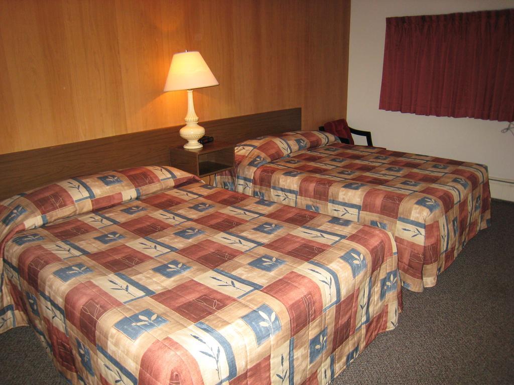 Downtowner Motor Inn Creston Habitación foto